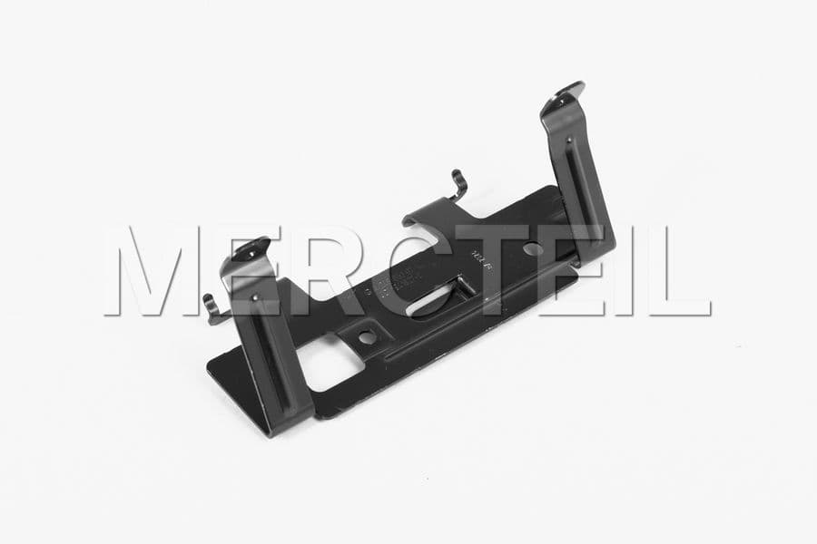 24100714 Buy the spare part Mercedes-Benz A2468600714 retaining rail