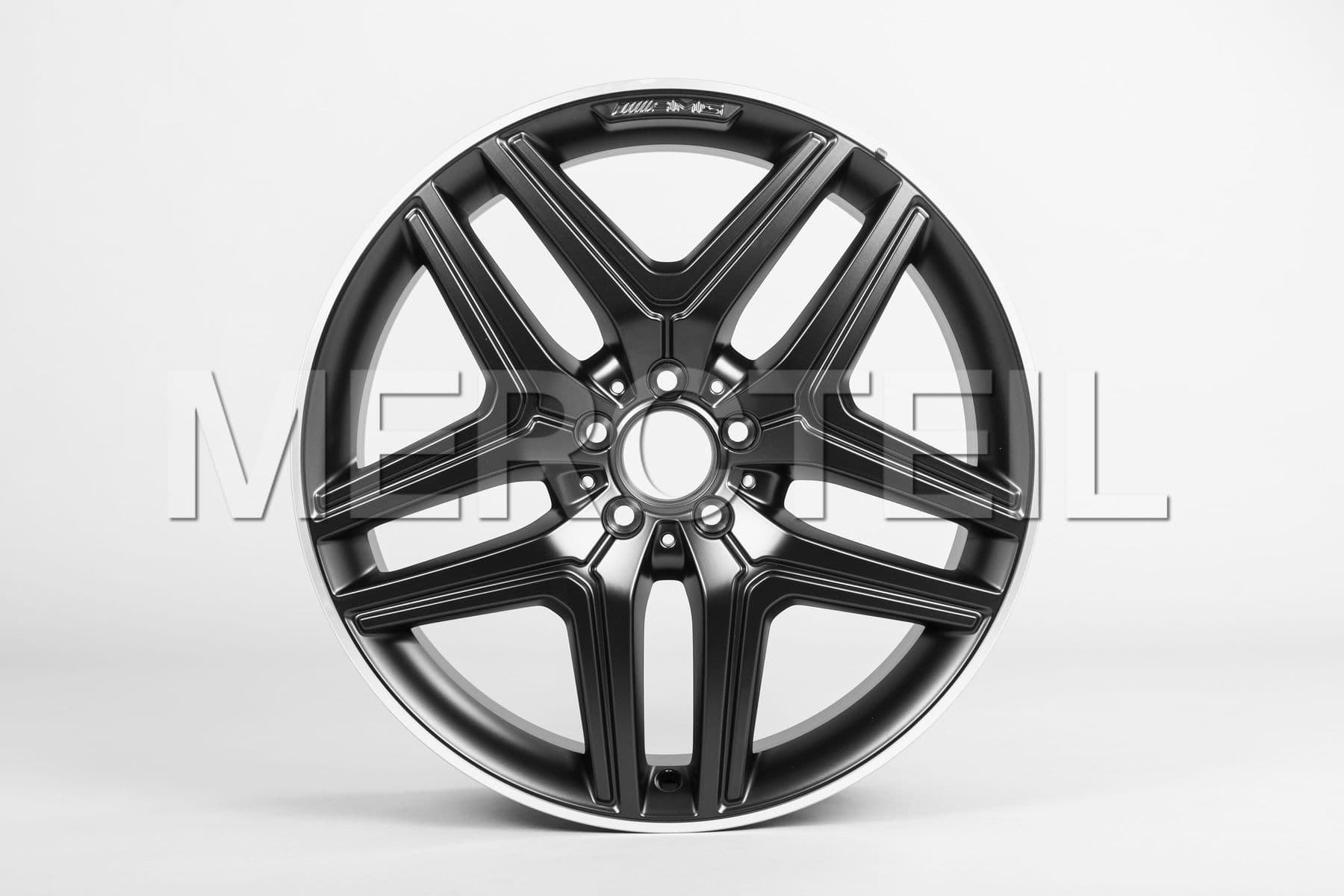 Buy the spare part Mercedes-Benz A24740120007X71 spoke wheel