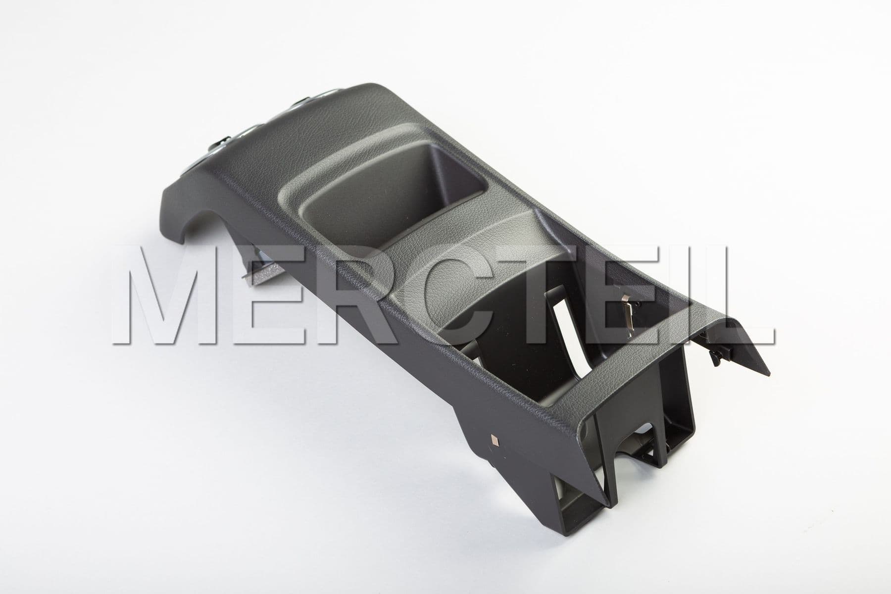 Buy the spare part Mercedes-Benz A24768030019051 covering panel