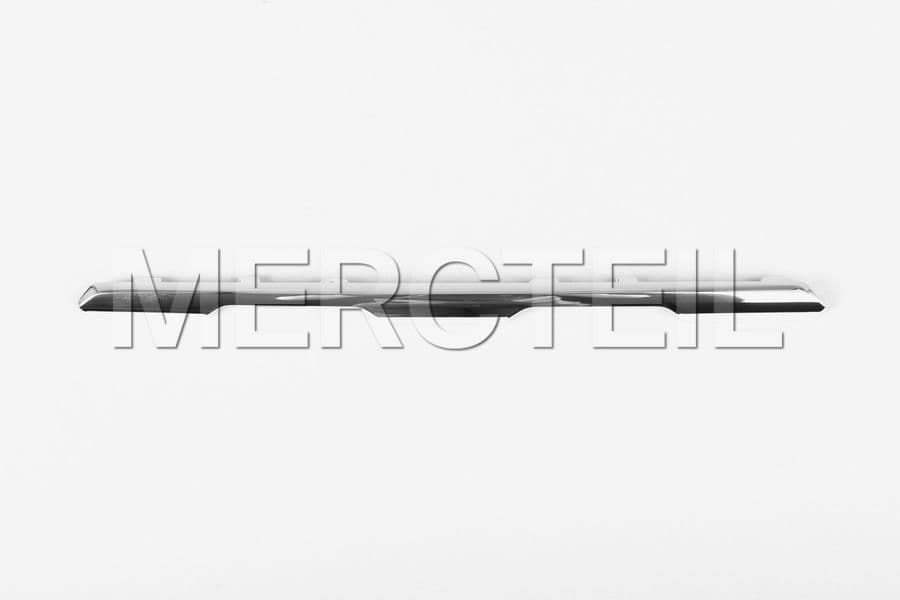 Buy the spare part Mercedes-Benz A253888380064 trim strip 