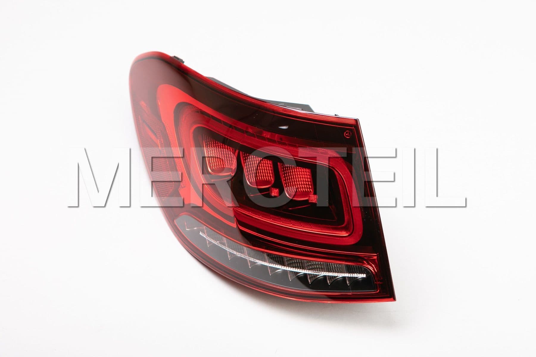 A2539069701 MERCEDES-BENZ REAR LAMP COMBINATION