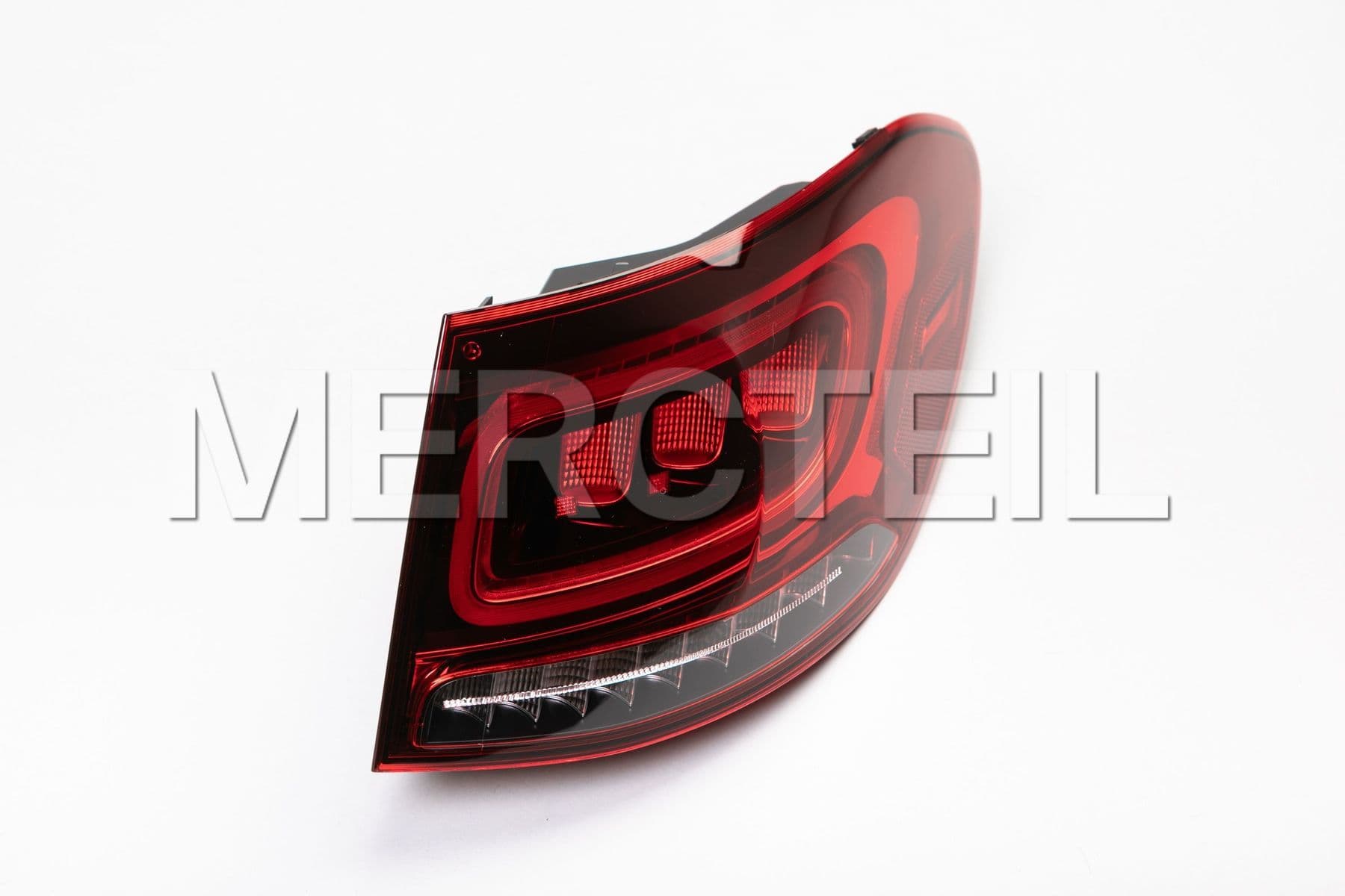 A2539069801 MERCEDES-BENZ REAR LAMP COMBINATION