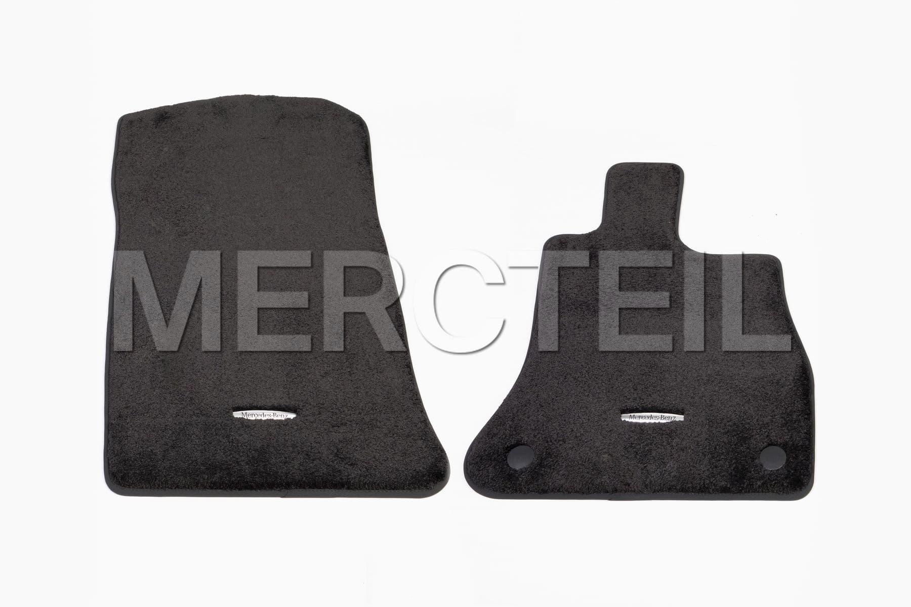 A25468005039K26 MERCEDES-BENZ FLOOR MAT