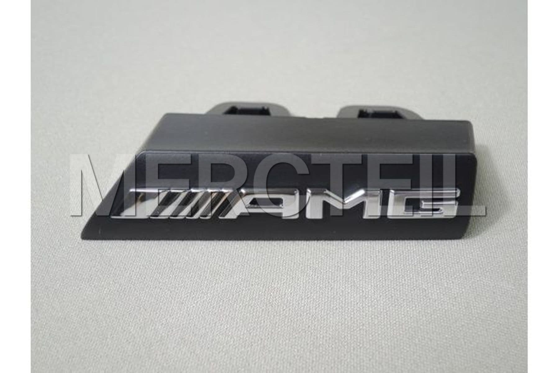 Buy the spare part Mercedes-Benz A2578172700 model plate 