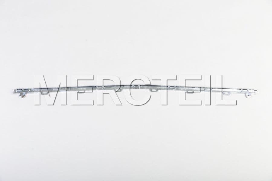 Buy the spare part Mercedes-Benz A2908852702 trim strip 