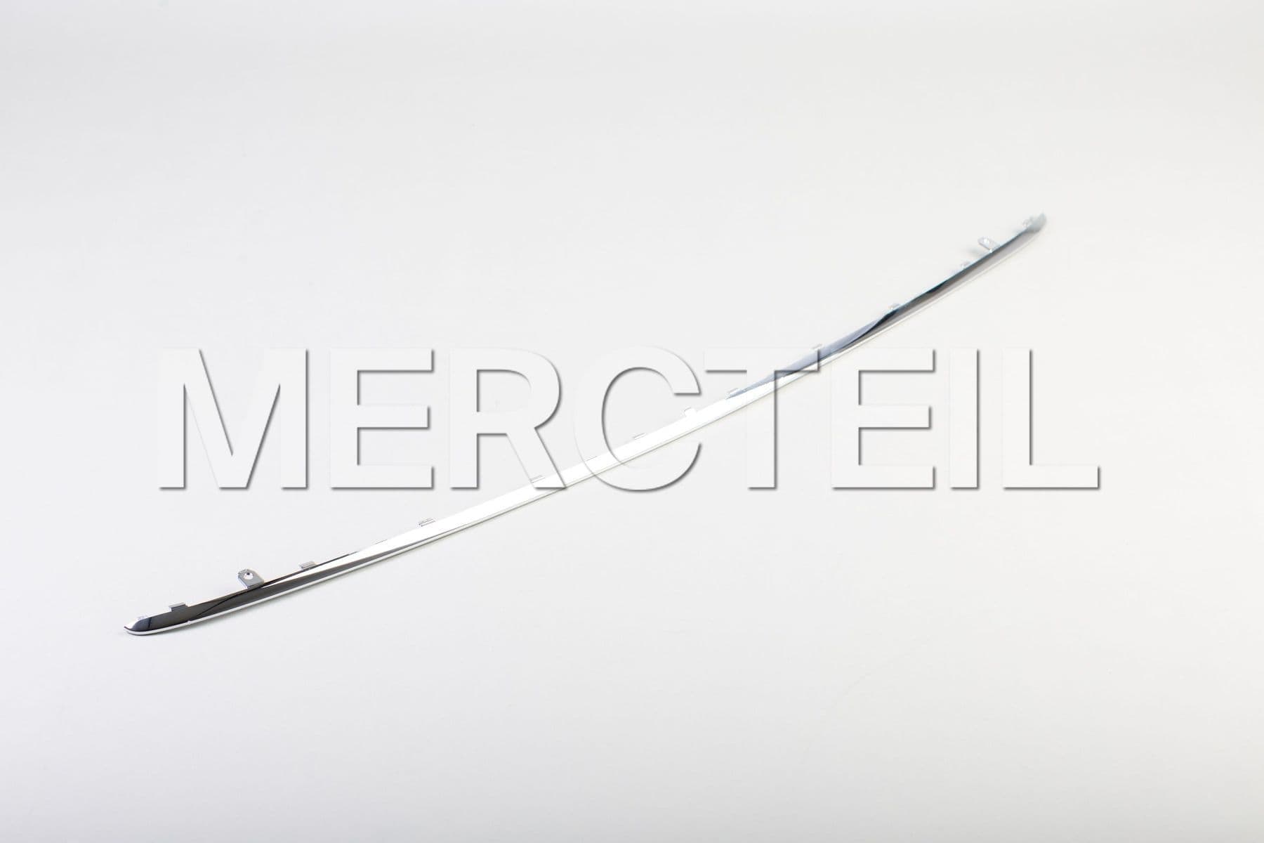 Buy the spare part Mercedes-Benz A2908856301 trim strip