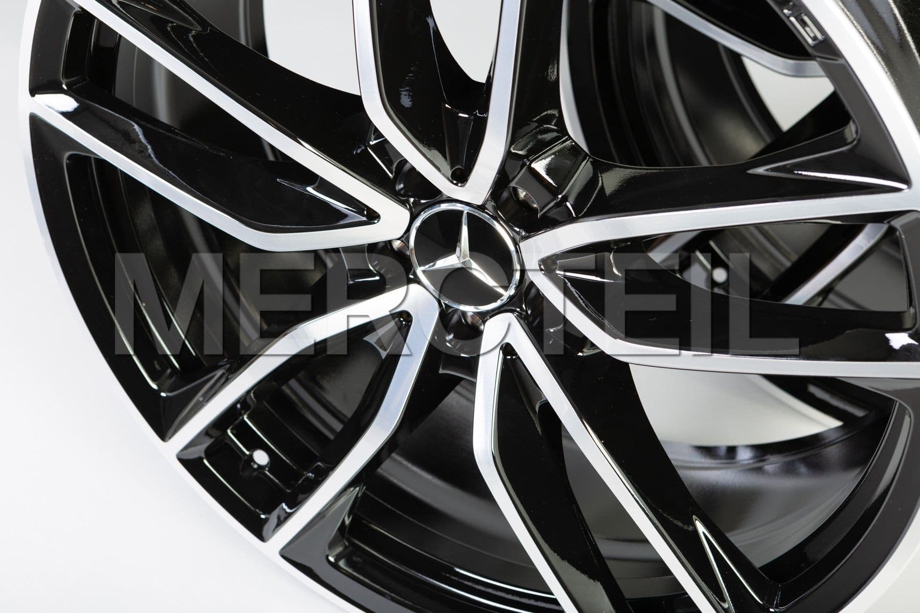 Mercedes A-Class IV Type 177 (F2A) Limousine 2,0l AMG A 35 4Matic 225kW  (306 hp) Wheels and Tyre Packages