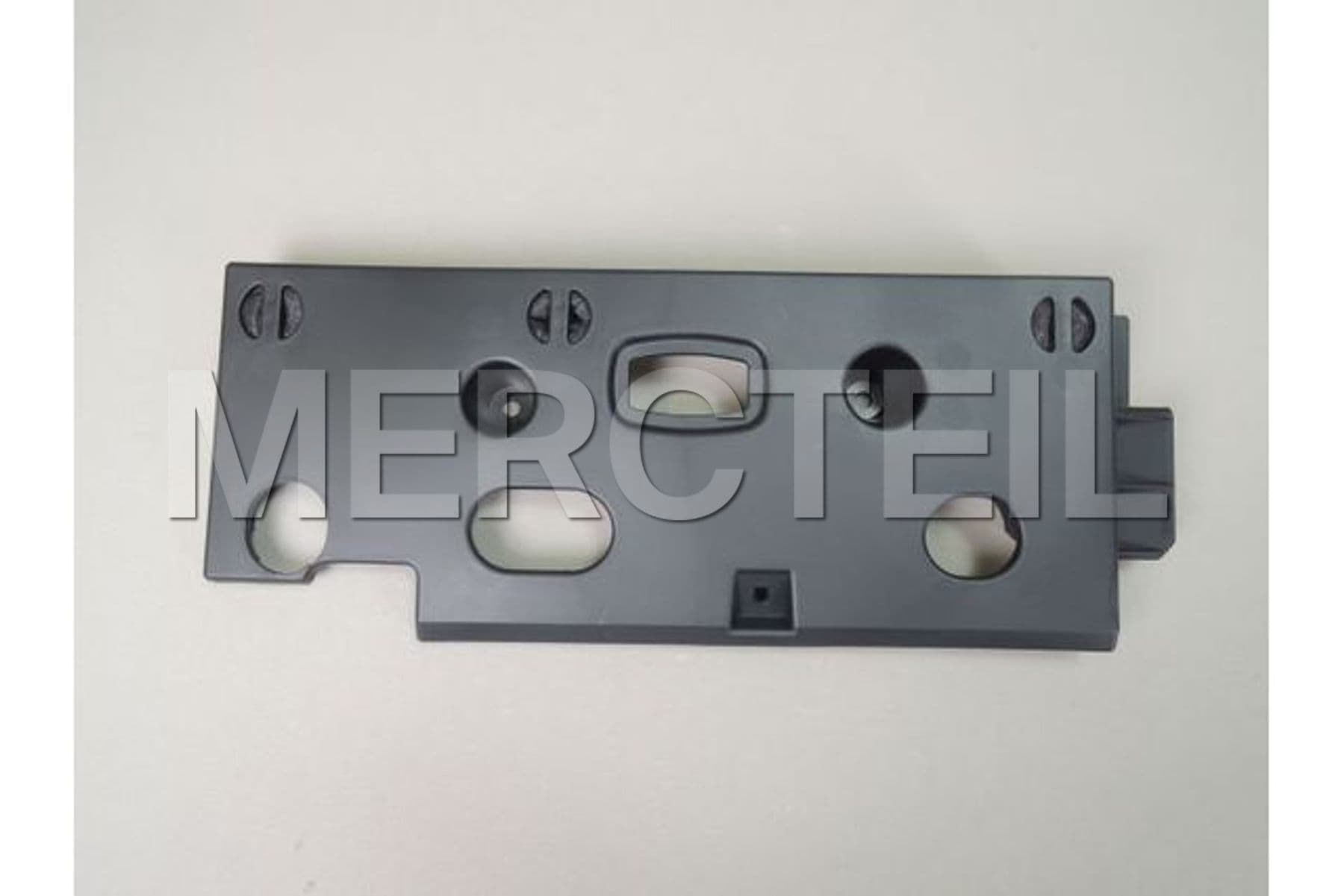 Buy the spare part Mercedes-Benz A44768001069051 trim panel feet