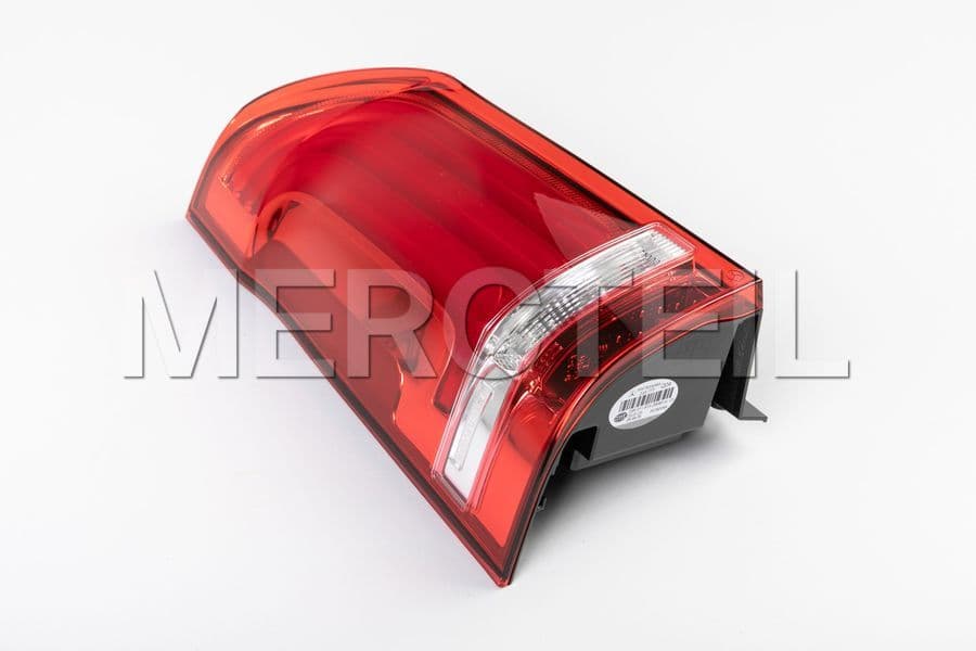 Buy the spare part Mercedes-Benz A4478200564 strip lighting