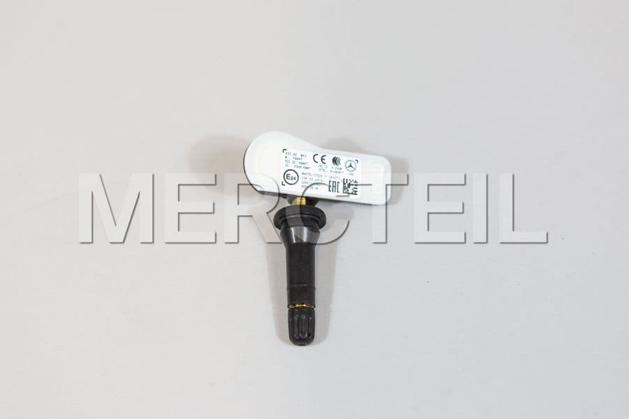 Buy the spare part Mercedes-Benz A4479051704 tire pressure