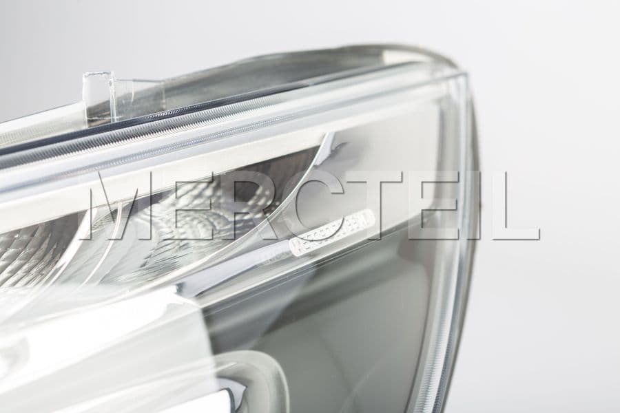 Buy the spare part Mercedes-Benz A4479065500 headlamp unit