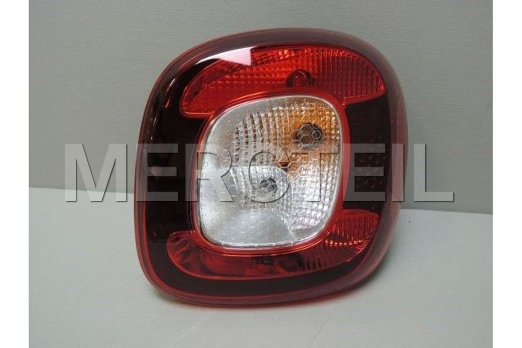 A4539063200 MERCEDES-BENZ REAR LAMP COMBINATION