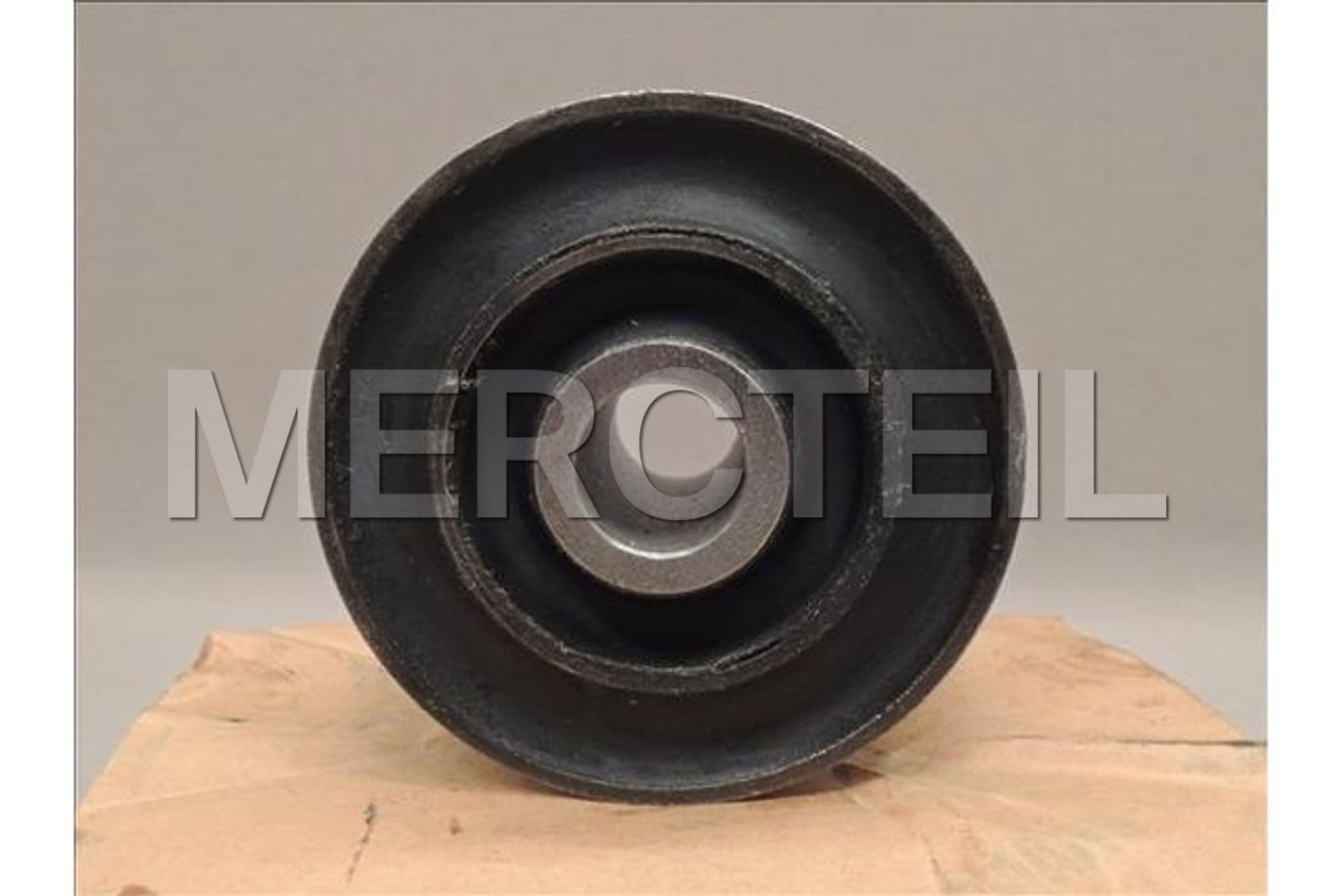 Buy the spare part Mercedes-Benz A4603330314 mountcontrol armmetal