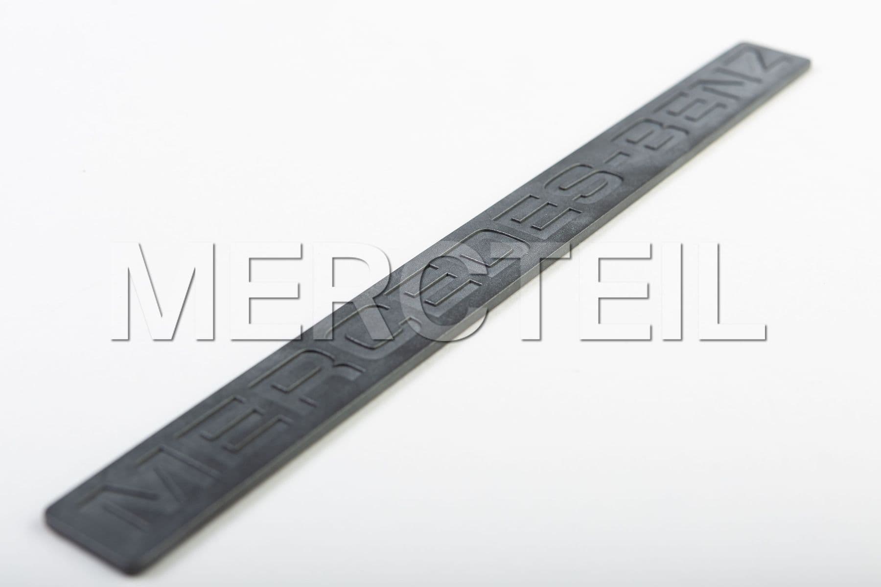 A4618100380 MERCEDES-BENZ SCHILD