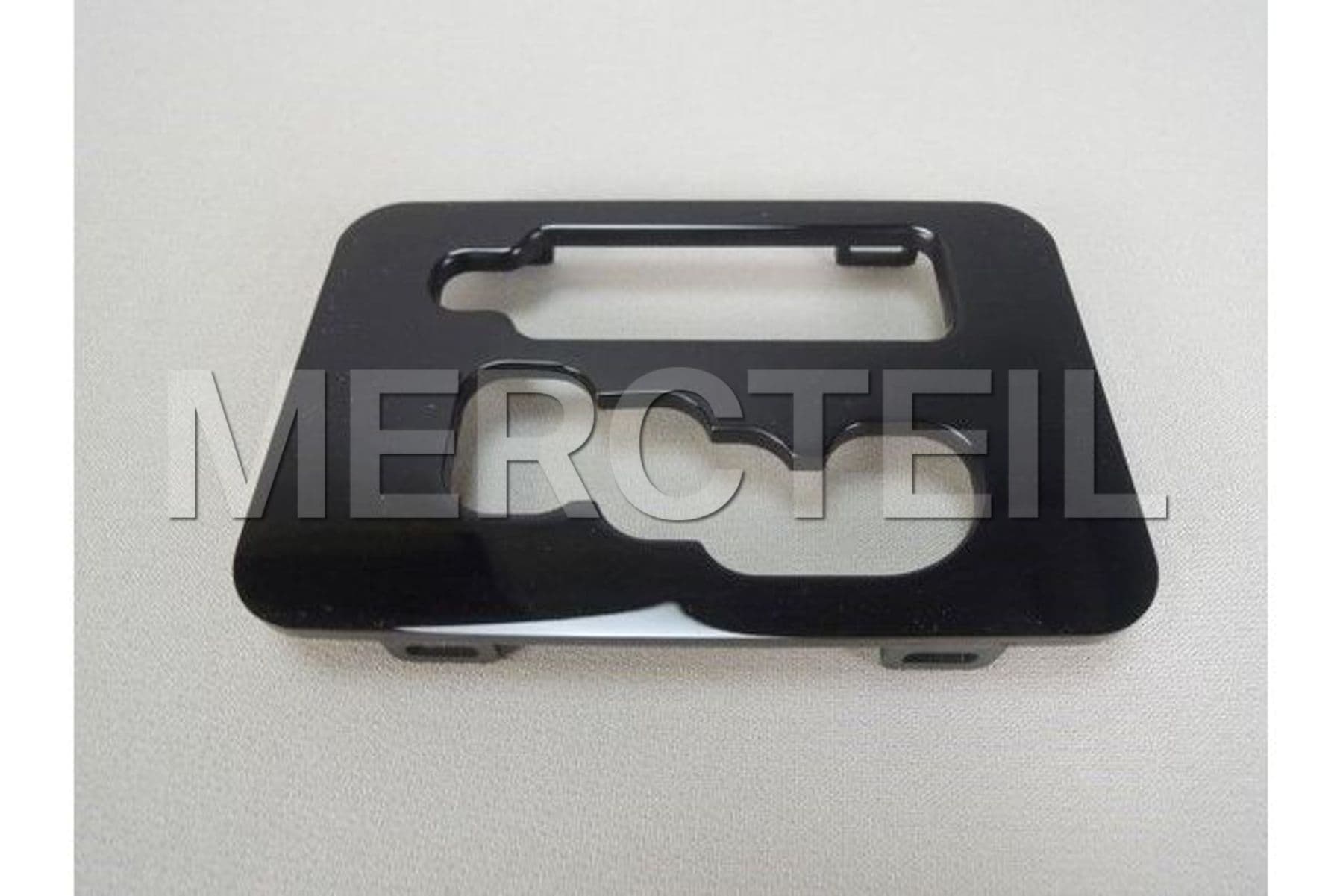 A46326704889D37 MERCEDES-BENZ COVER