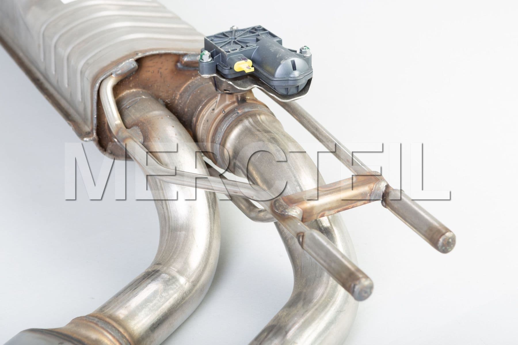 Buy the spare part MercedesBenz A4634903103 exhaust gas line rear