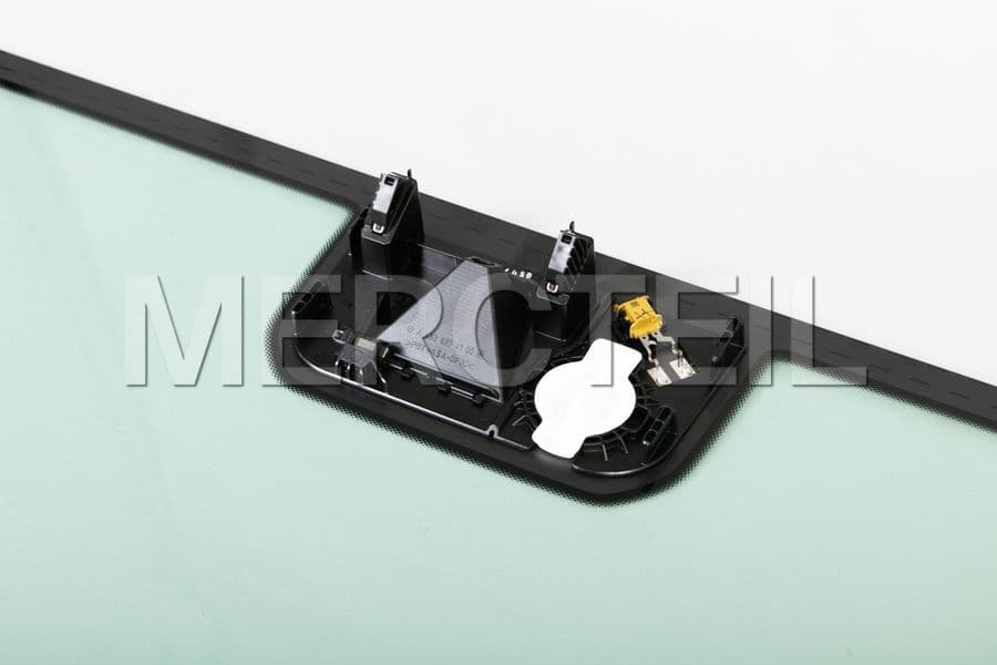 Buy the spare part Mercedes-Benz A4636703900 windshield