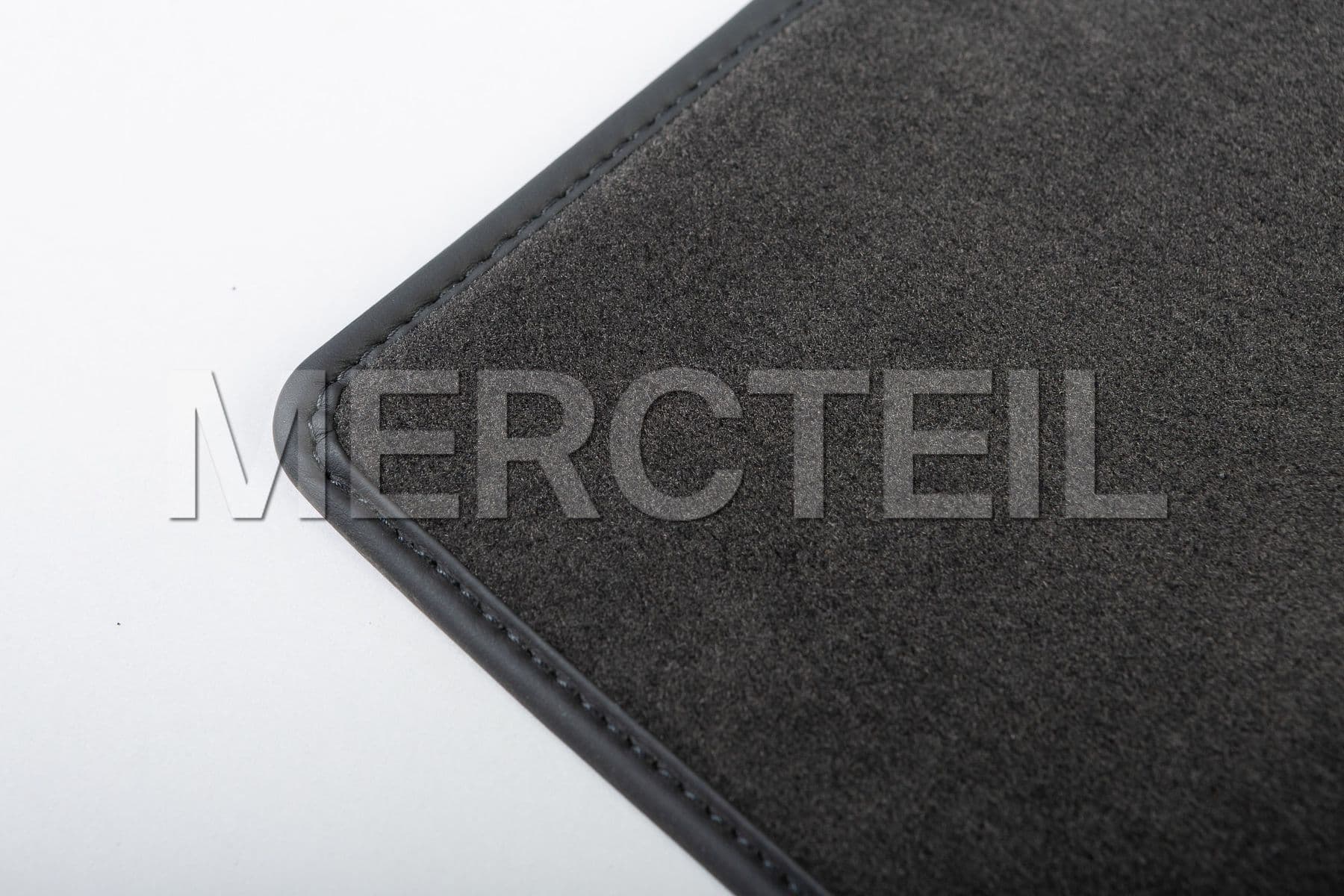 A46368004489E38 MERCEDES-BENZ FUSSMATTE