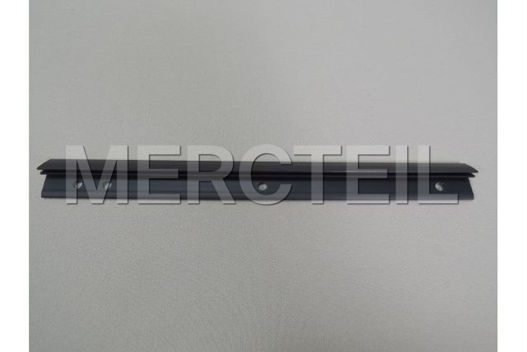 Buy the spare part Mercedes-Benz A4636860536 rail 