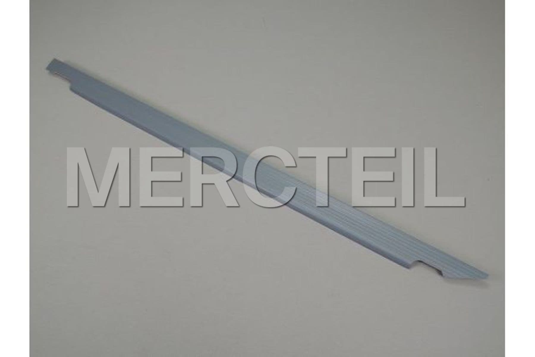 Buy the spare part Mercedes-Benz A46368616367101 cover raildoor sill