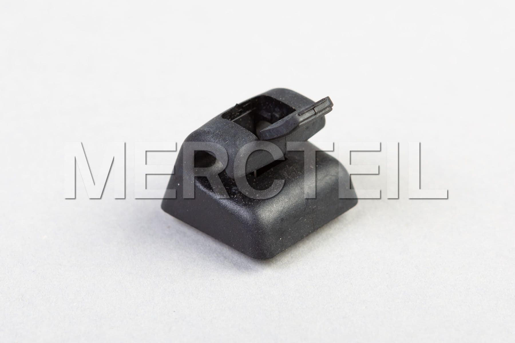 Buy the spare part Mercedes-Benz A46381101419051 mounting