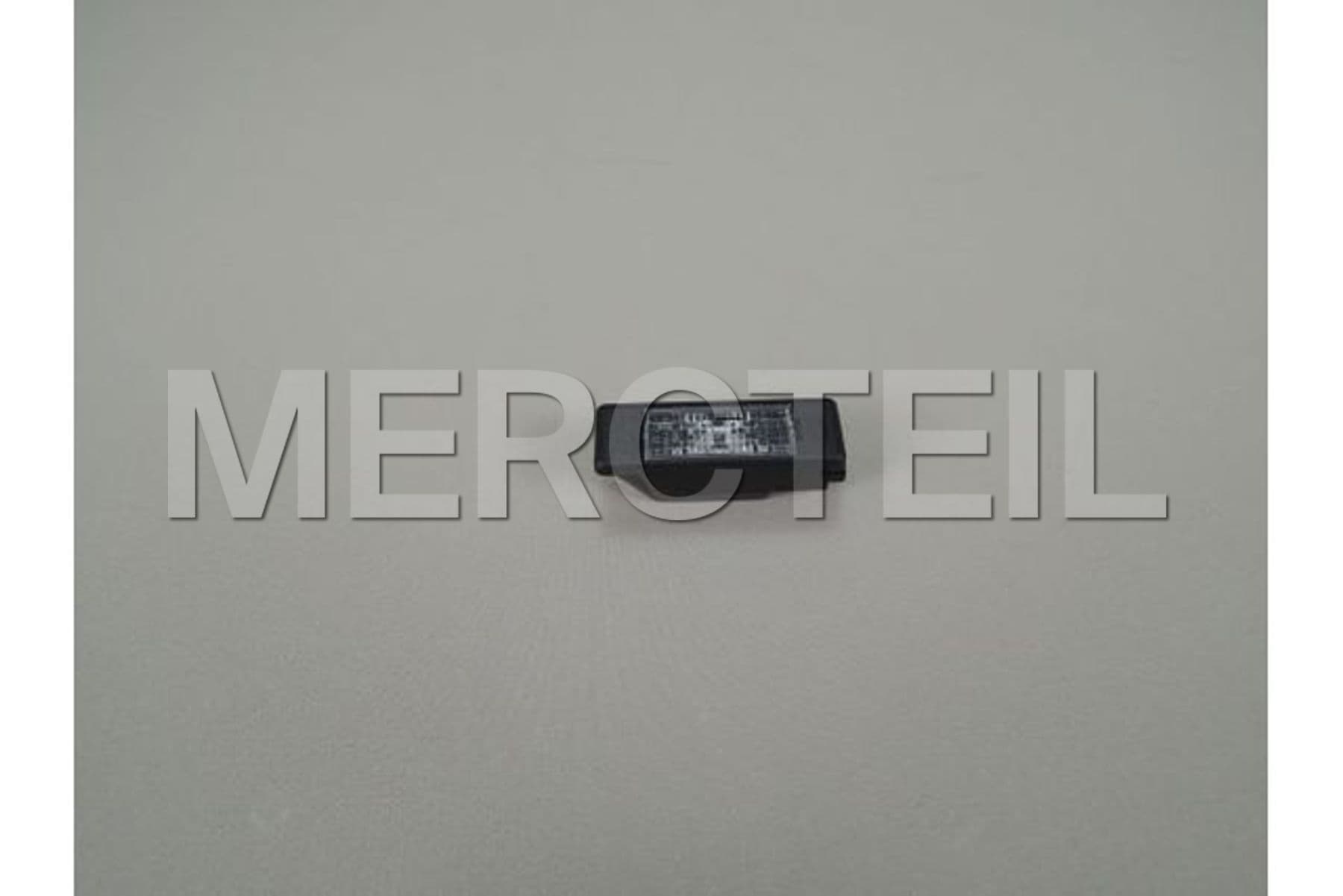 A6398200256 MERCEDES-BENZ LICENSE PLATE LAMP