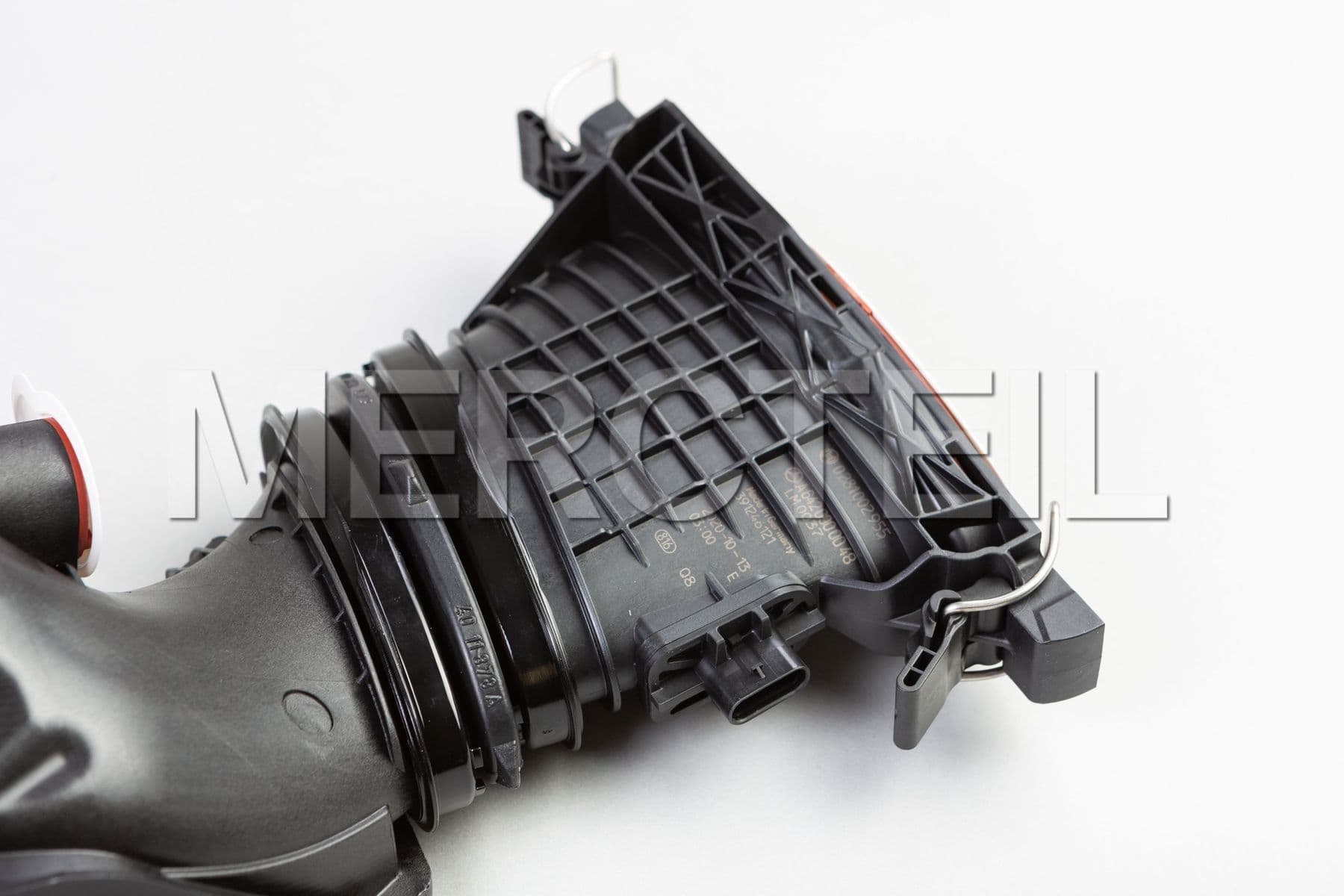 Buy the spare part MercedesBenz A642090164280 clean air line