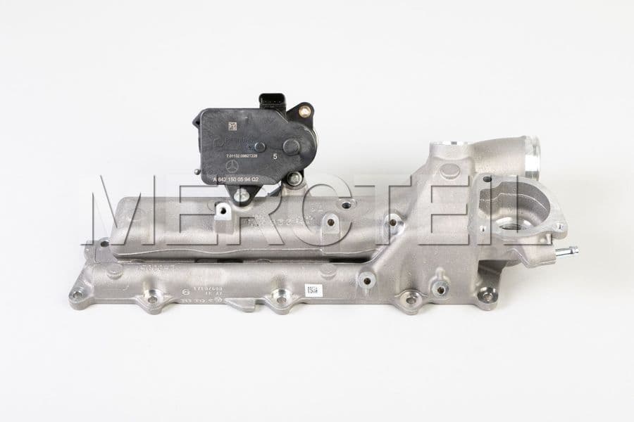 a-6420907737-mercedes-benz- 