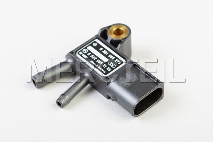 Buy the spare part Mercedes-Benz A6429050100 pressure sensor