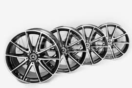 AMG 20 Inch Set Of Alloy Wheels Four Rims Front View A22240140007X23.