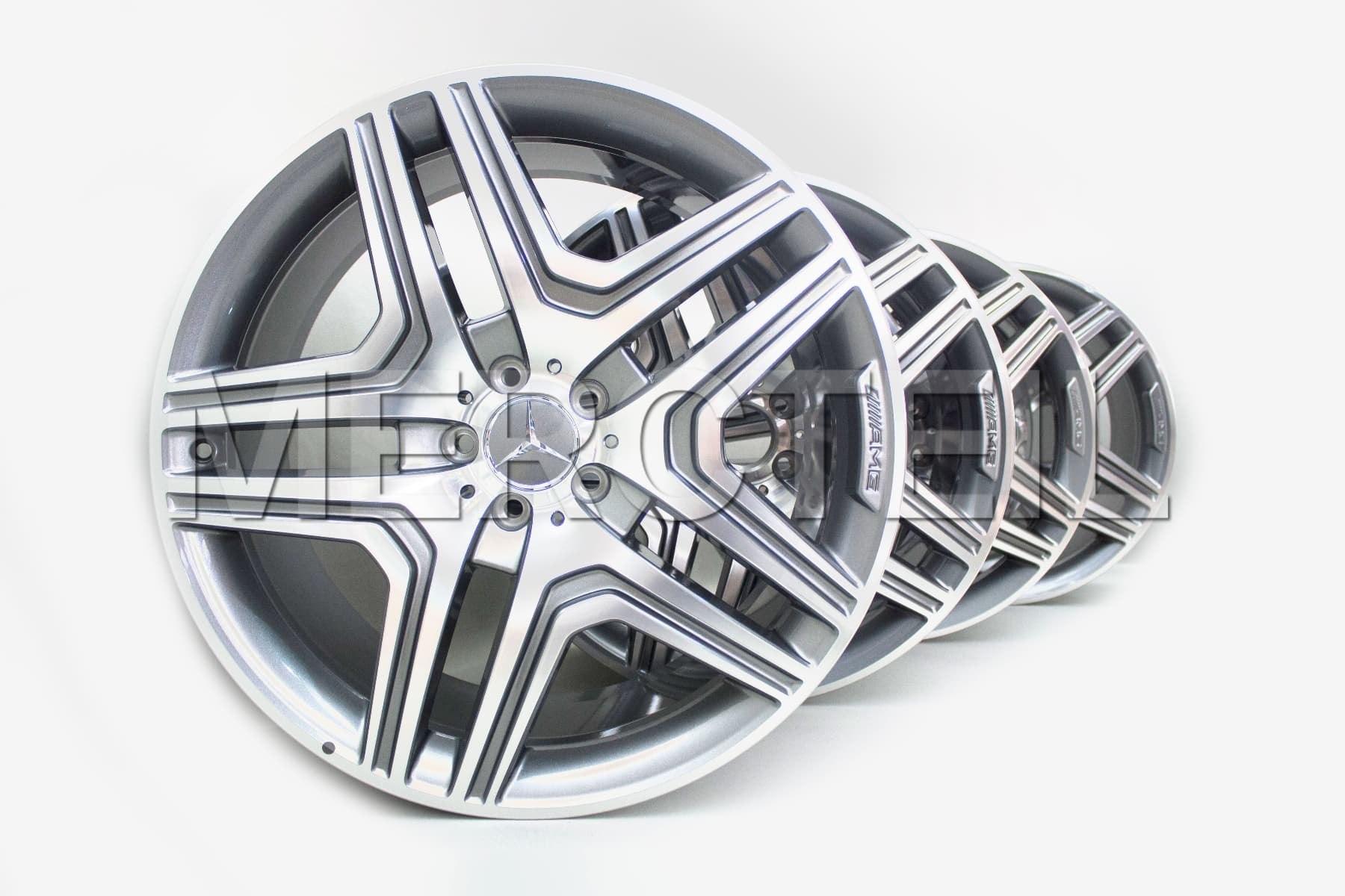 AMG 20 Inch Set of Alloy Wheels for G Class W463 (part number: B66031528 / A46340130027X21)