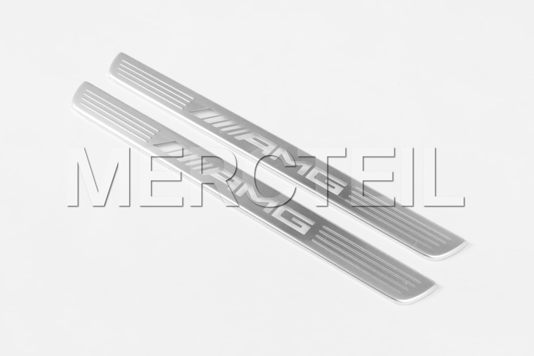 AMG Silberne Austauschbare Abdeckungen für Beleuchtete Hintere Türschweller Original Mercedes-AMG A1676805811