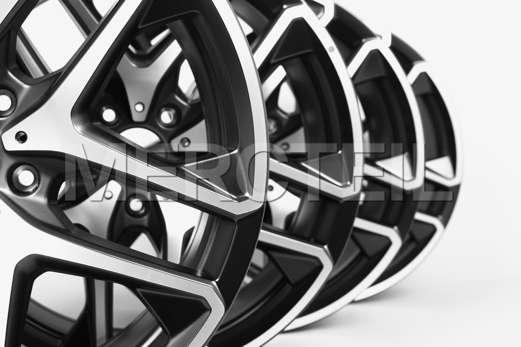 G-Class G63 AMG Black Matte / Glossy Front Alloy Rims R21 463A Genuine Mercedes-AMG (Part number: A46340119007X36)