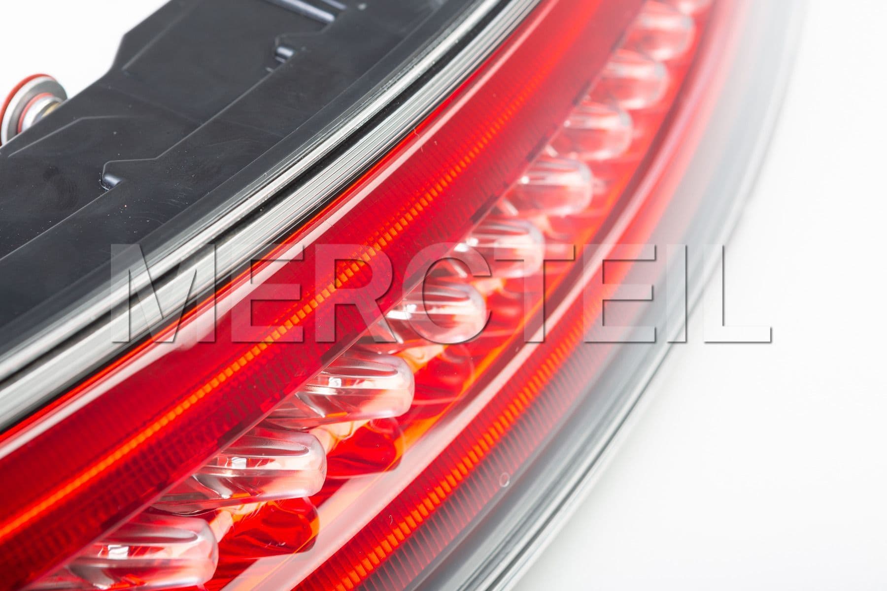 AMG GT 2017 Tail Lamps C190 Genuine Mercedes Benz (part number: A1909064700)
