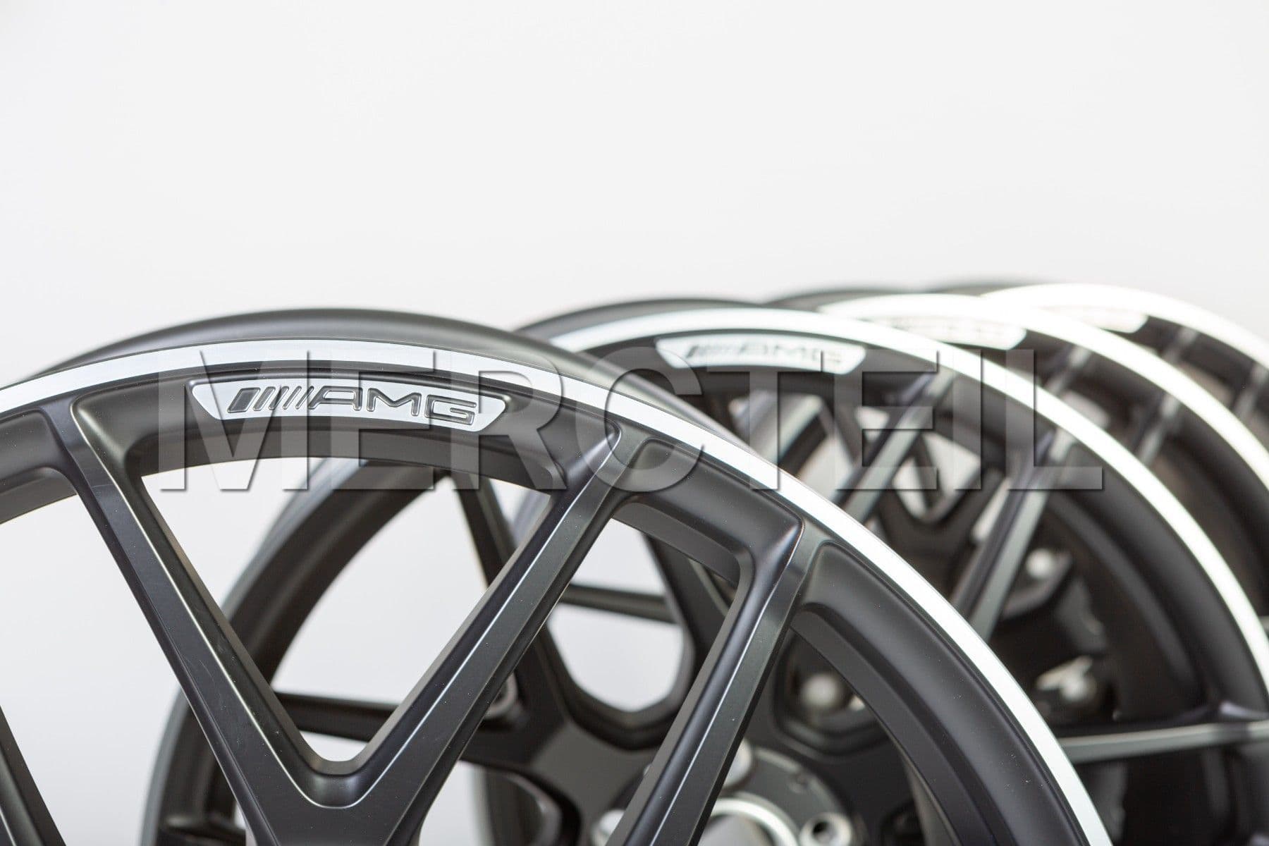 AMG GT 4 Door Black Wheels 21 Inch X290 Genuine Mercedes AMG (part number: A29040109007X71)