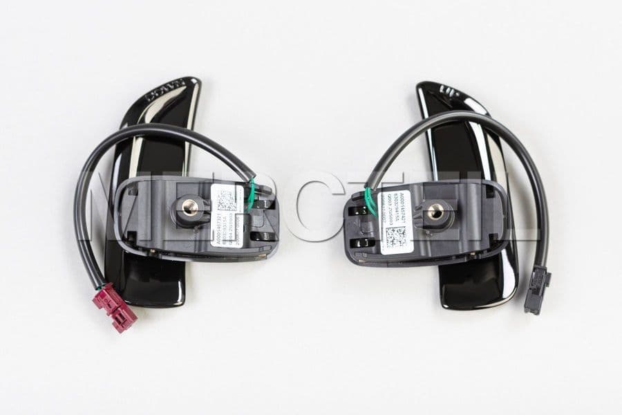 amg-gt-night-package-steering-  