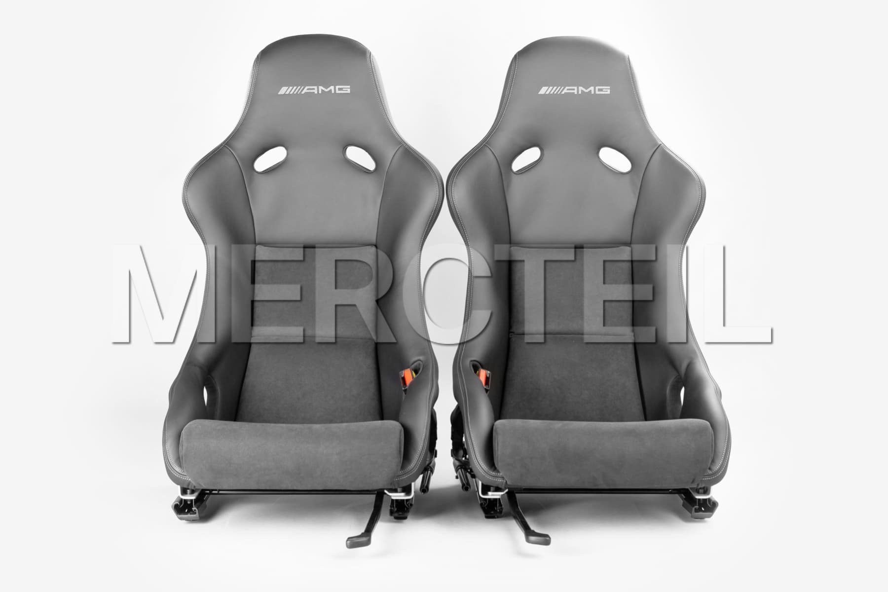 AMG Carbon-Fiber Recaro Performance Seats for AMG GT (part number: 	
A19091052039C77)