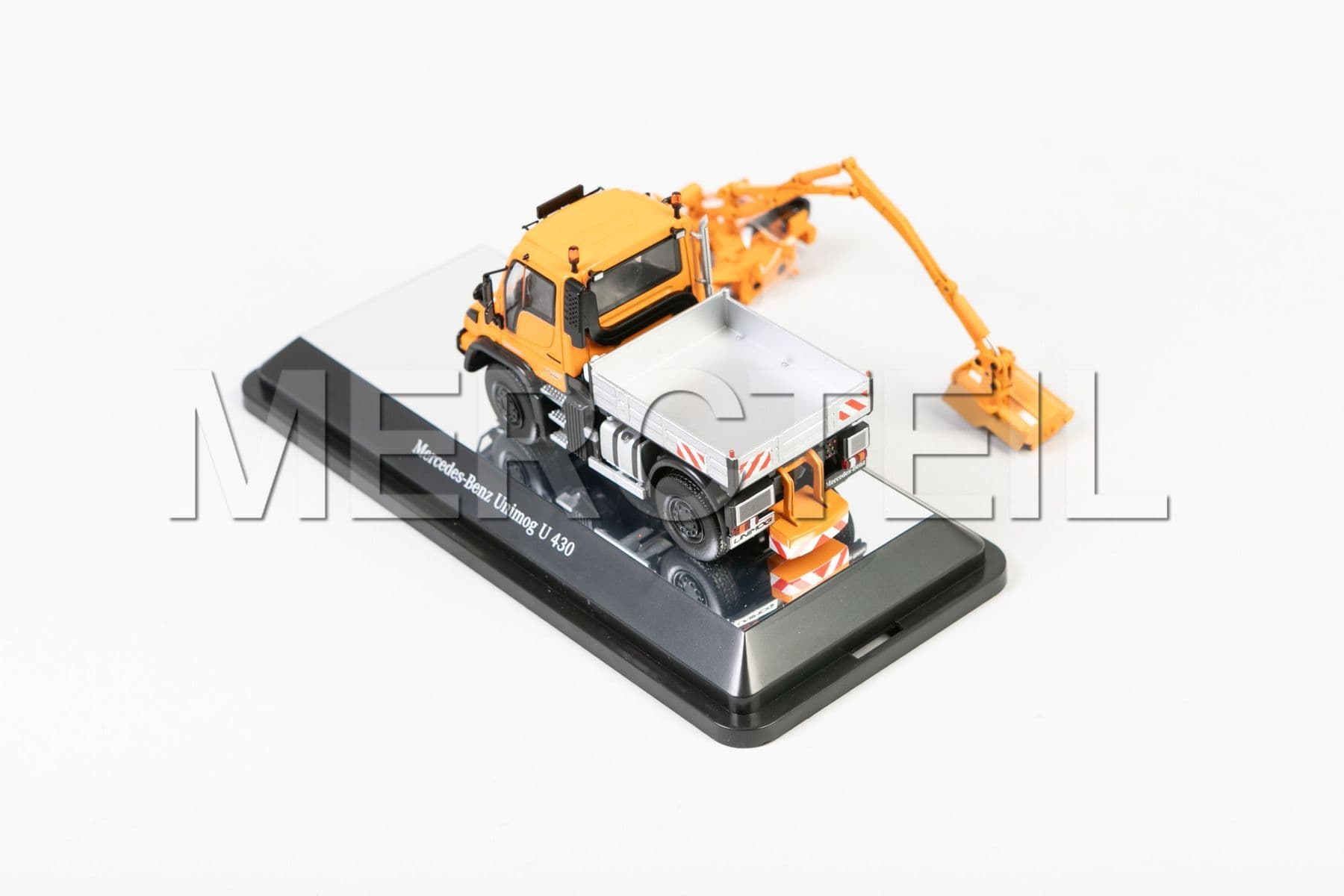 B66004134 MERCEDES-BENZ UNIMOG 400