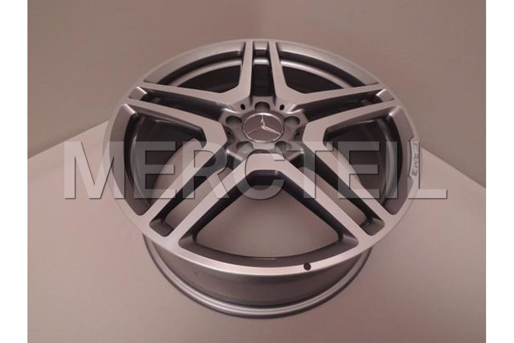 Buy the spare part Mercedes-Benz B66031380 wheel 85 jx 20 h