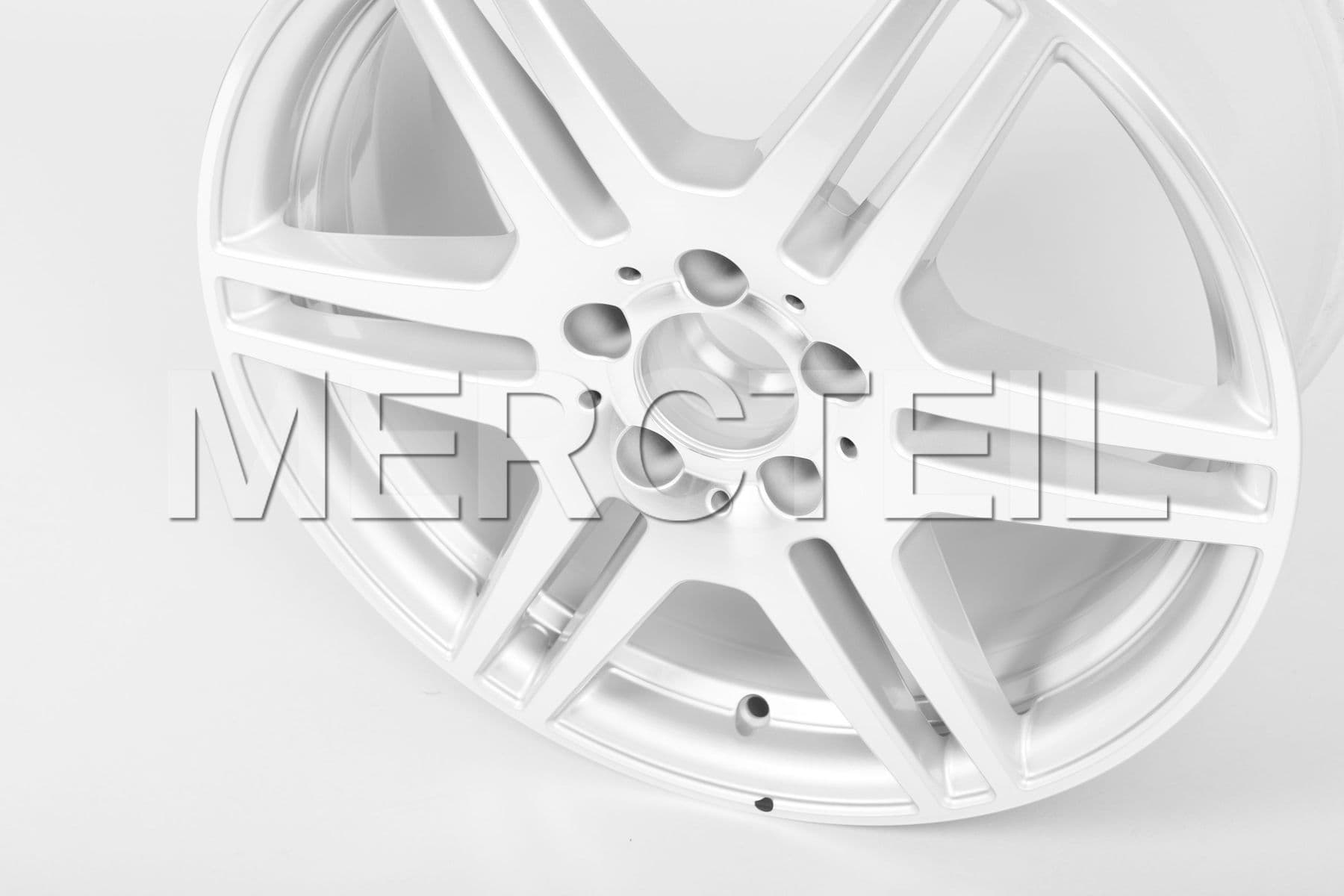 Buy the spare part Mercedes-Benz B66031468 disk weehl 85 jx 18 het 48