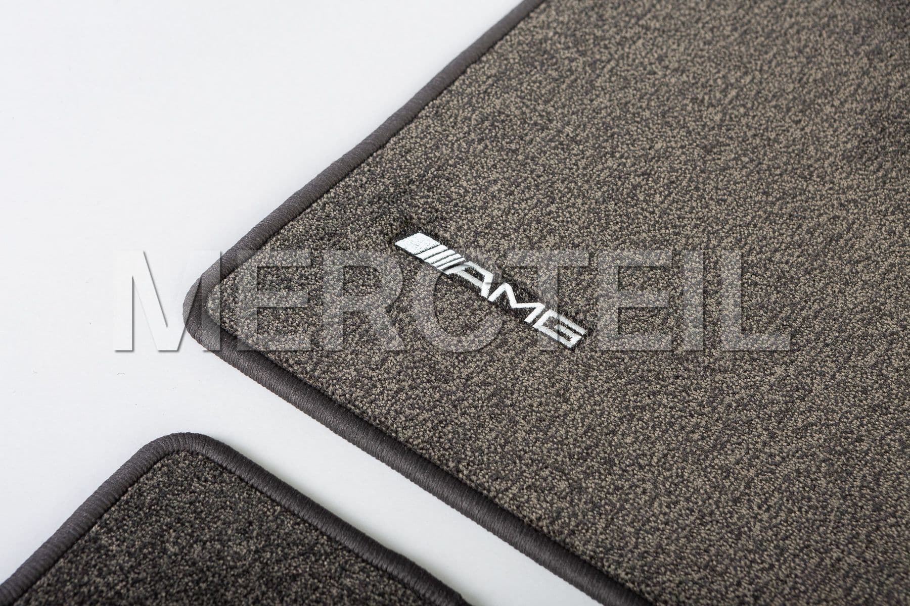 B66037017 MERCEDES-BENZ FUSSMATTEN