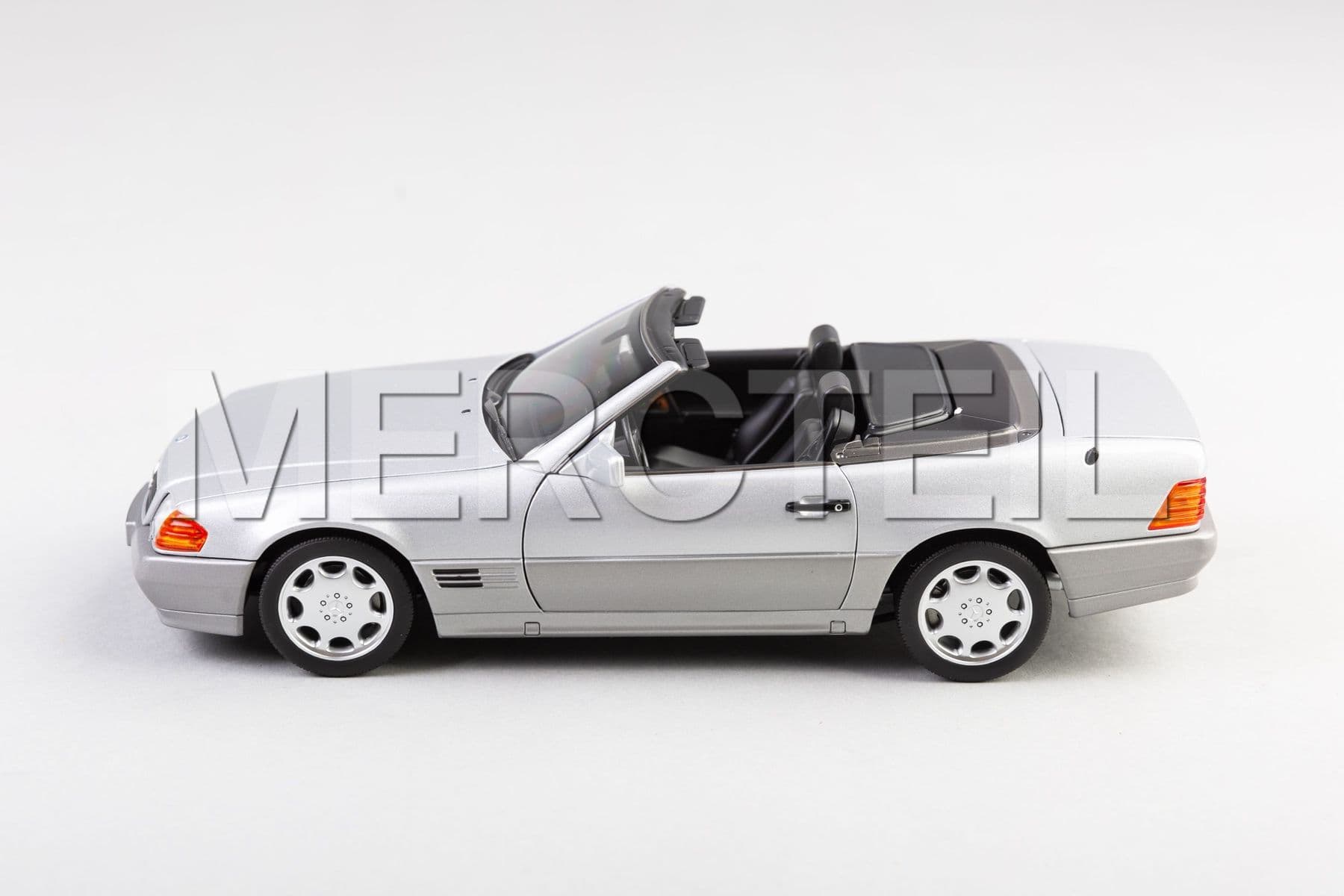 B66040656 MERCEDES-BENZ MB 500 SL. R129