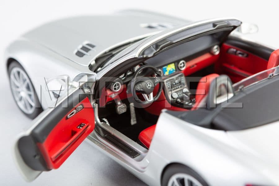 Buy the spare part Mercedes-Benz B66960078 sls amg 118