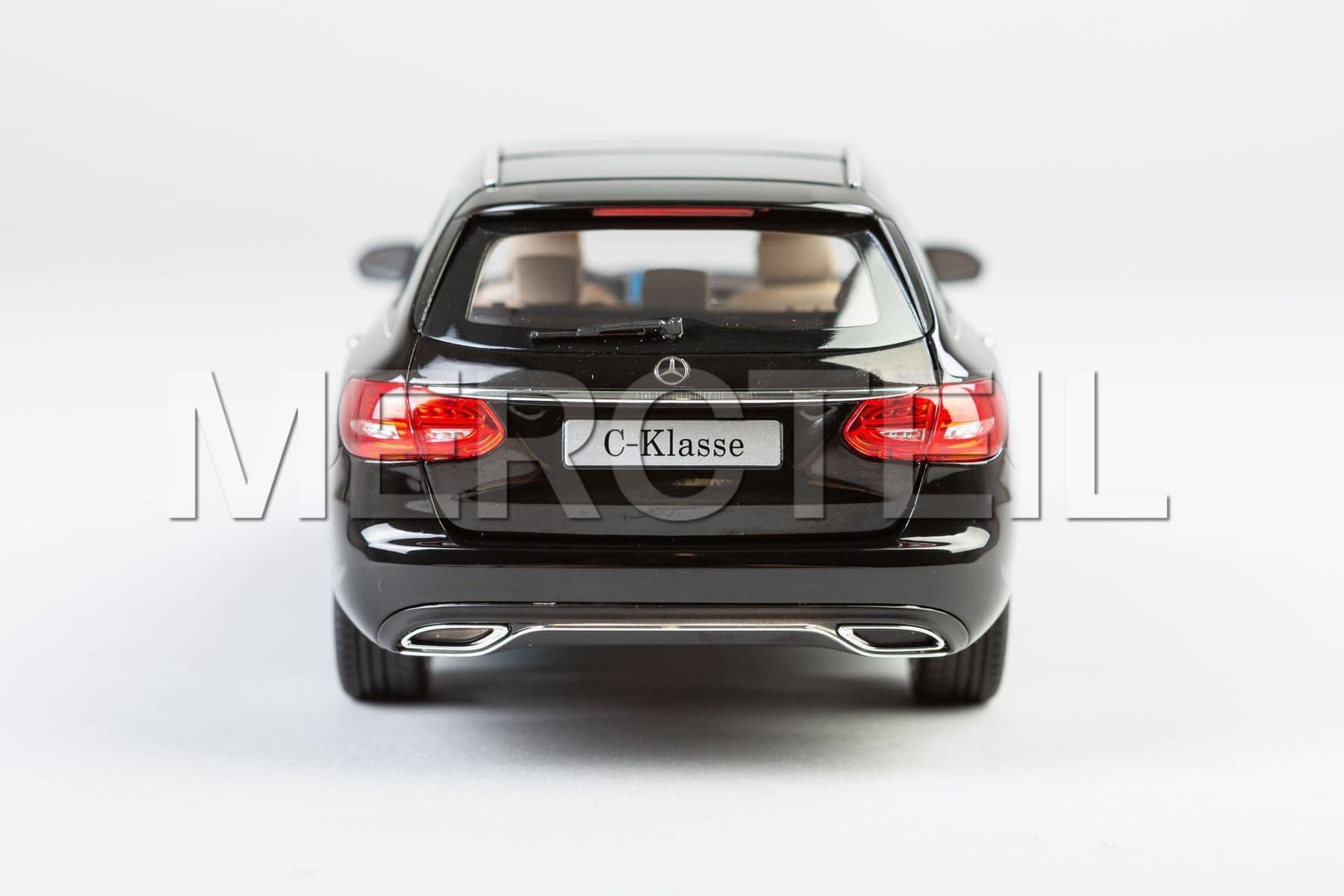 Buy the spare part Mercedes-Benz B66960259 c klasse s 205 elegance 