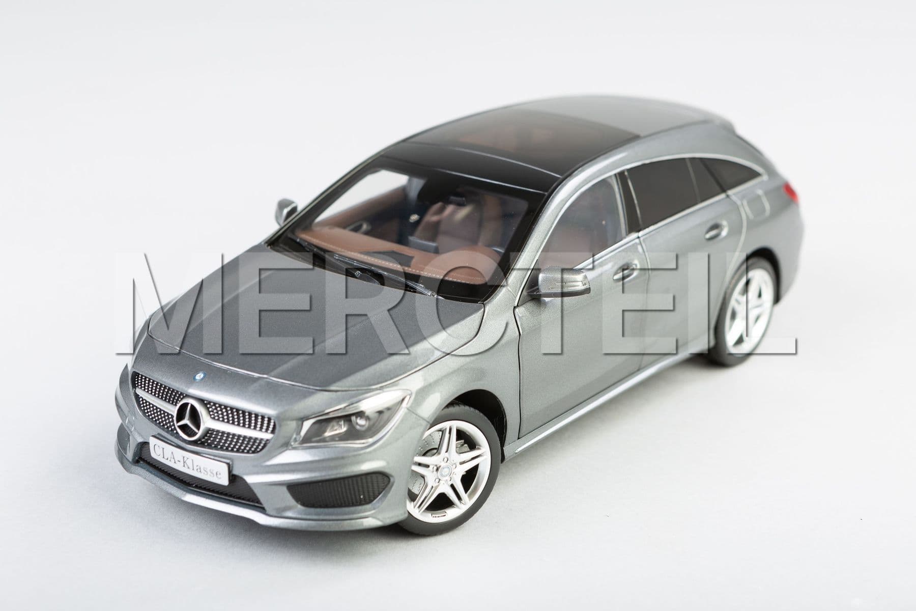 B66960351 MERCEDES-BENZ CLA SHOOTING