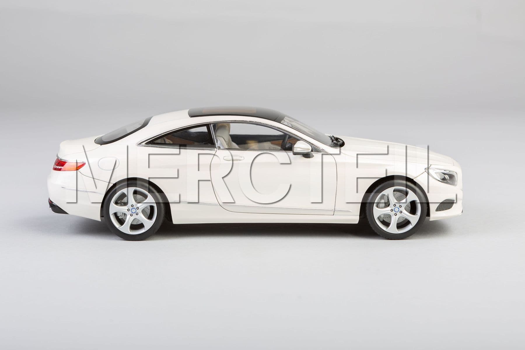 Buy the spare part Mercedes-Benz B66961243 cl class c 217