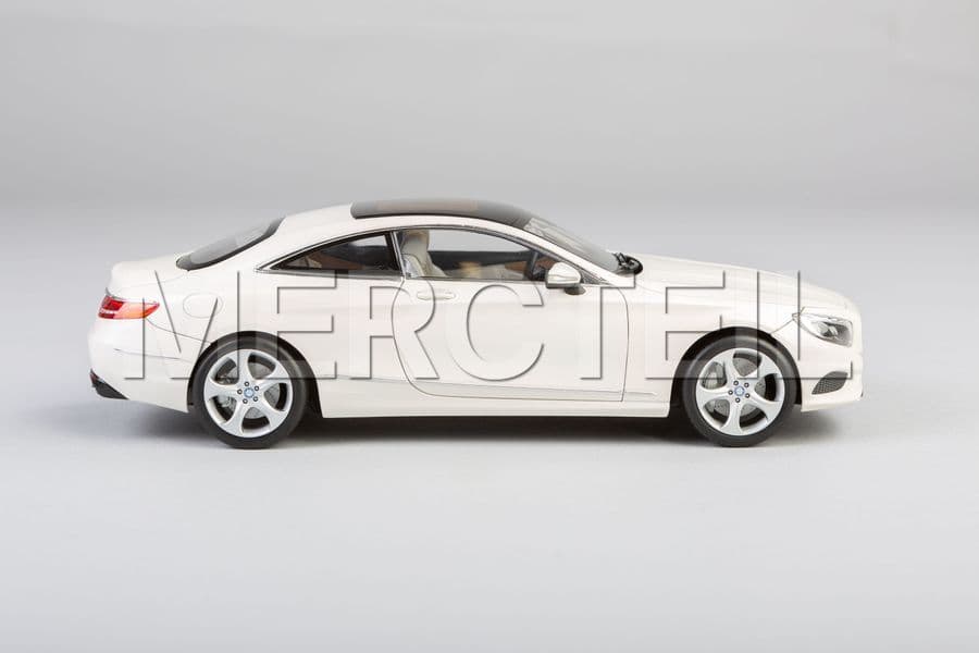 Buy the spare part Mercedes-Benz B66961243 cl class c 217 