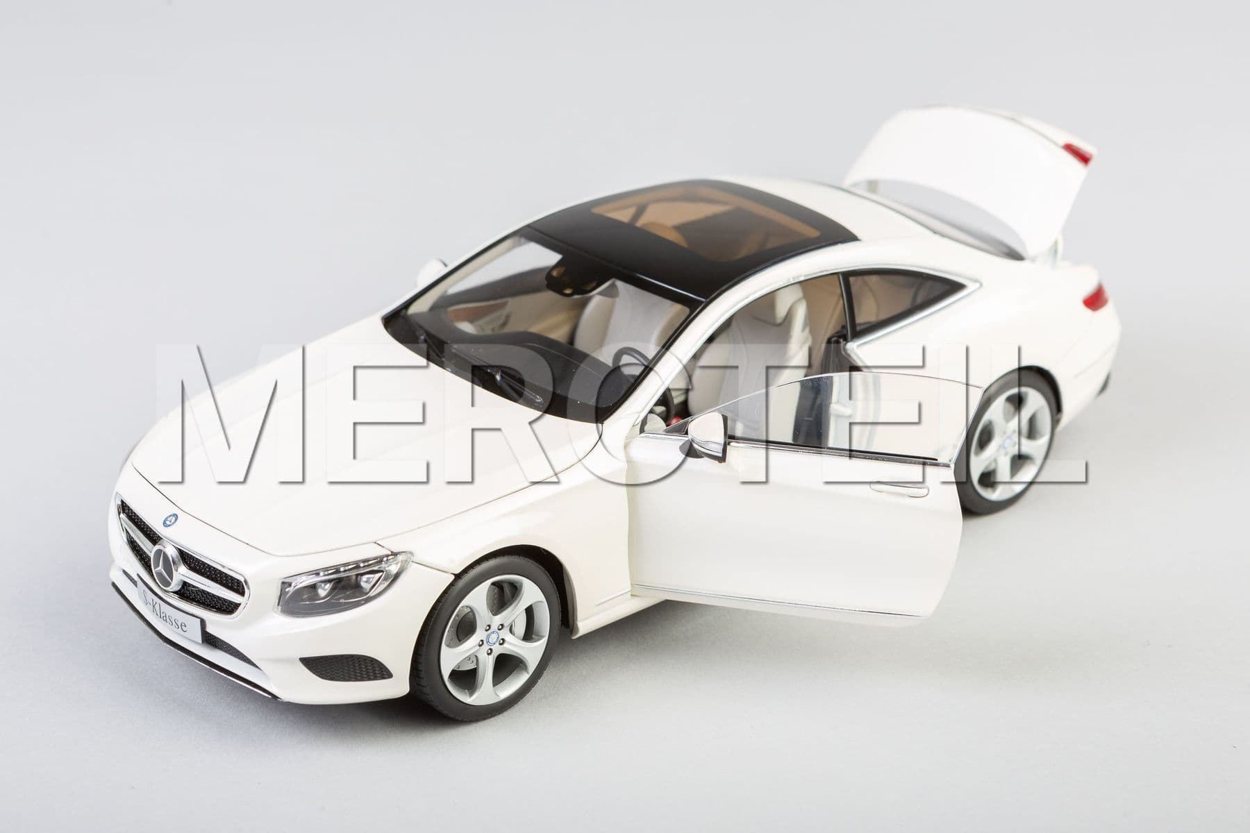 Buy the spare part Mercedes-Benz B66961243 cl class c 217