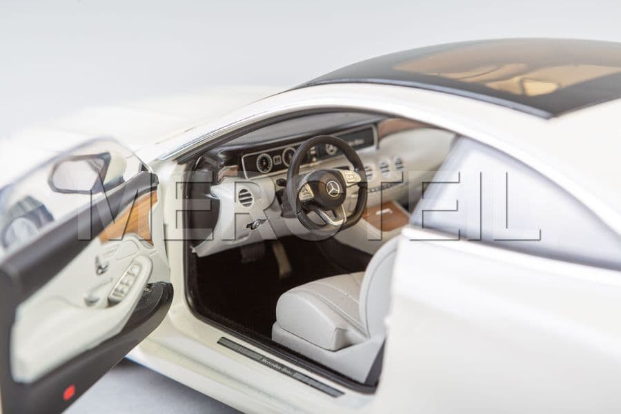 Buy the spare part Mercedes-Benz B66961243 cl class c 217 