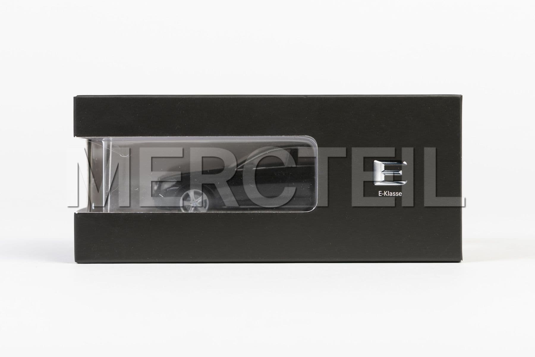 B66962303 MERCEDES-BENZ MODEL CAR